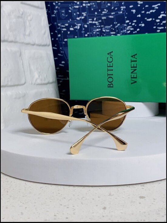 Bottega Veneta Gold Round Retro Sunglasses main image 6
